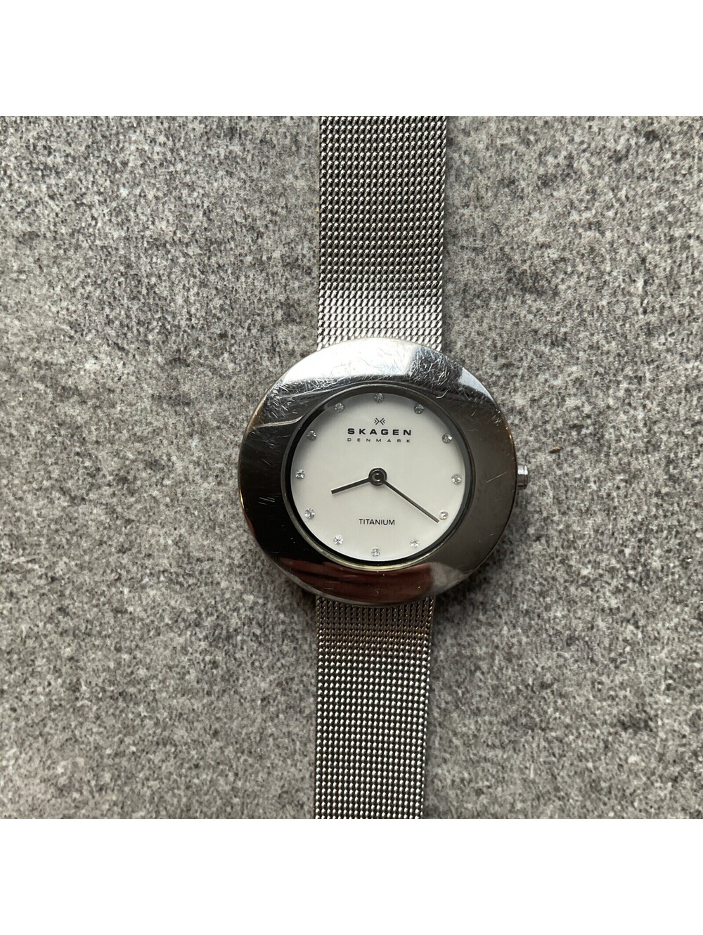 Skagen Womens Watch 30mm Silver Tone Case MOP Dial With Diamond Accents A2